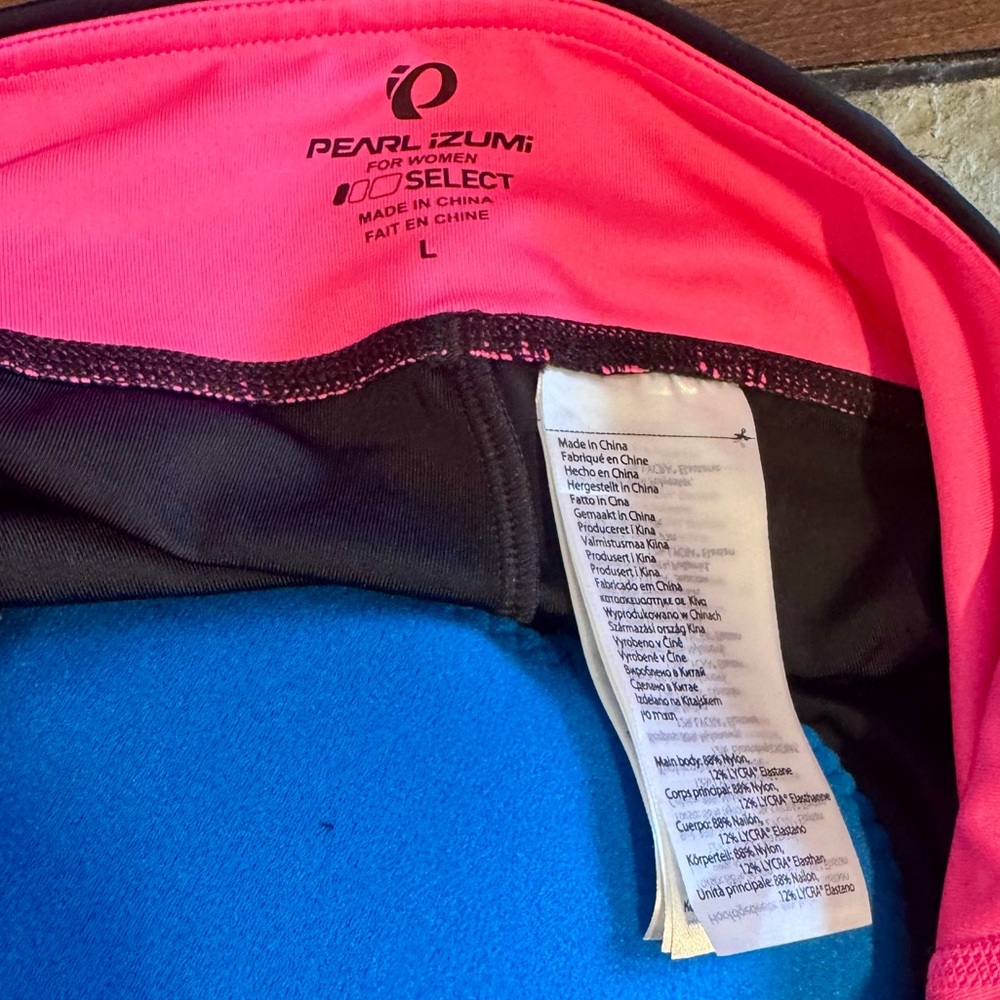 Pearl Izumi Black and Pink Cycling Shorts - Picture 5 of 6